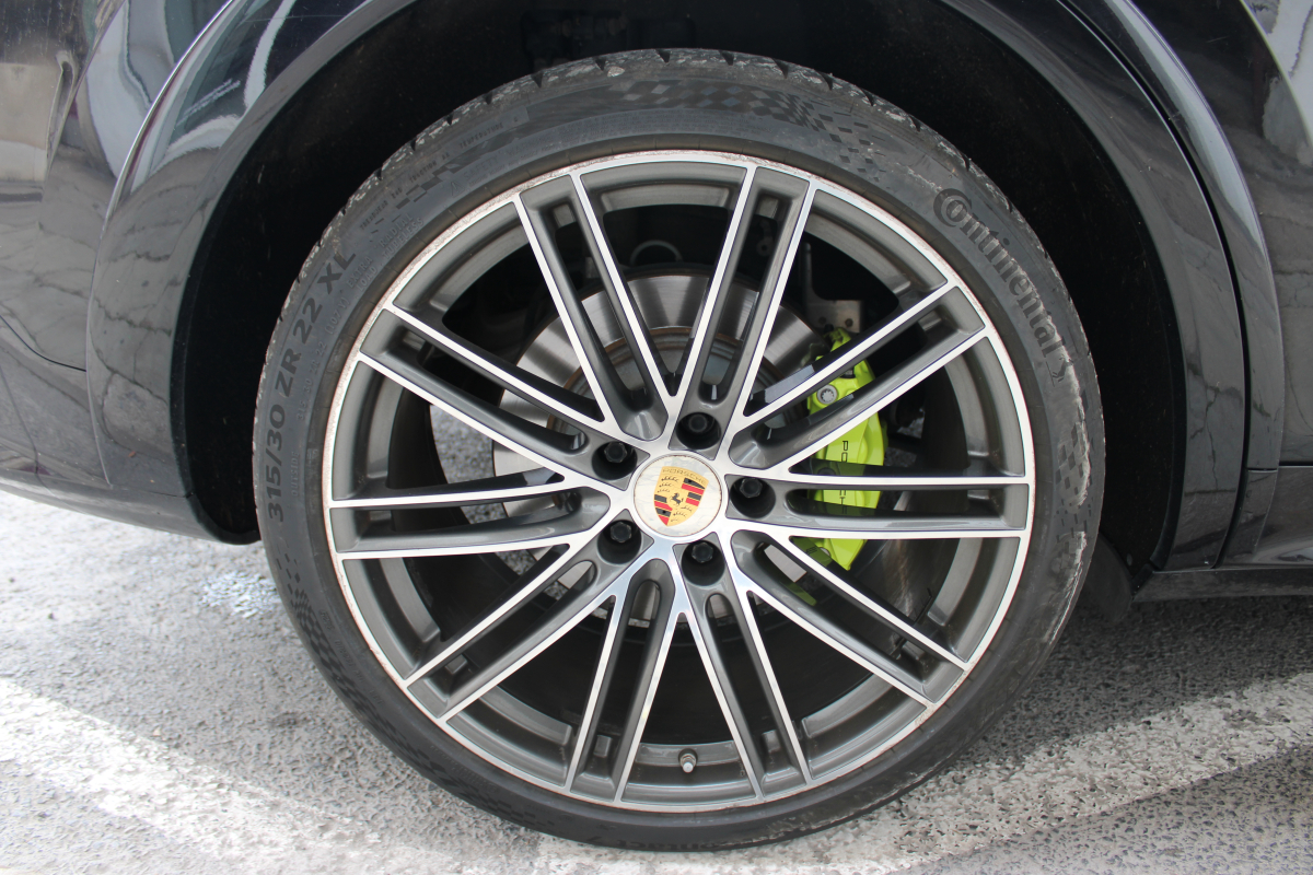 Porsche Cayenne — 28
