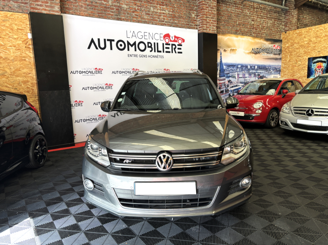 Volkswagen Tiguan — 2