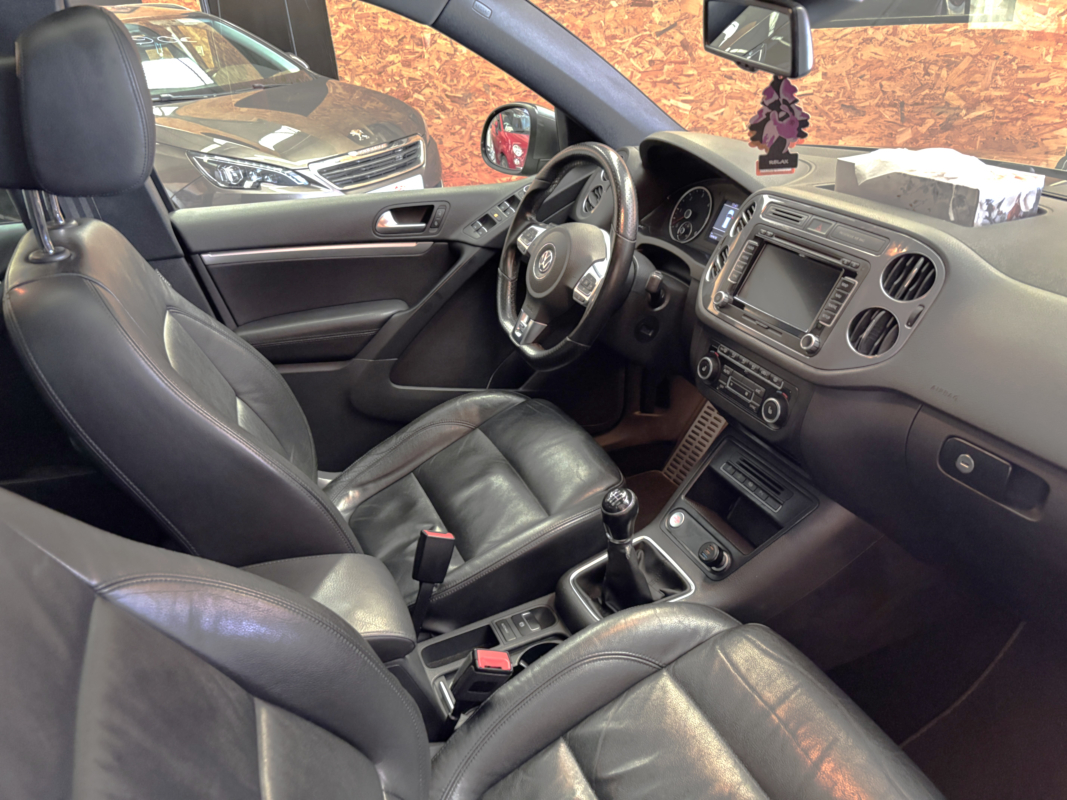 Volkswagen Tiguan — 10