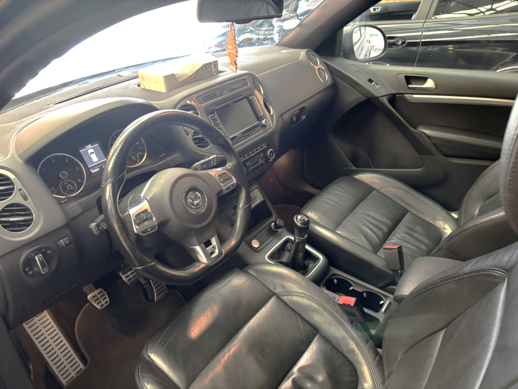 Volkswagen Tiguan — 8
