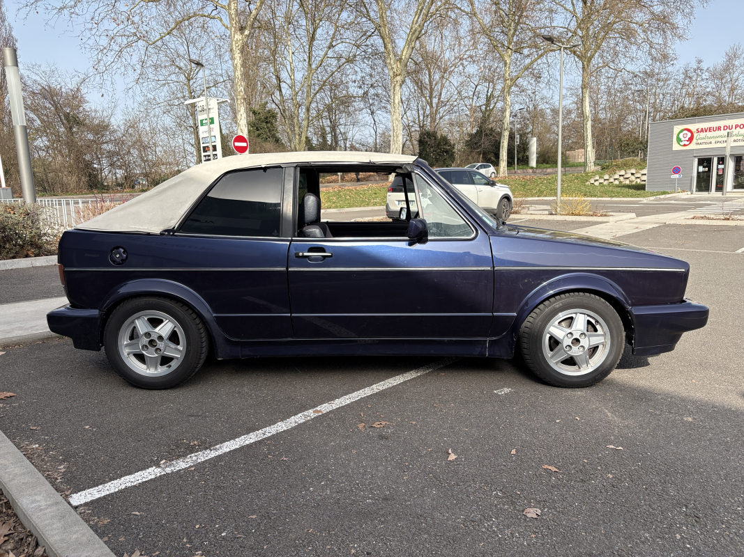 Volkswagen Golf — 6