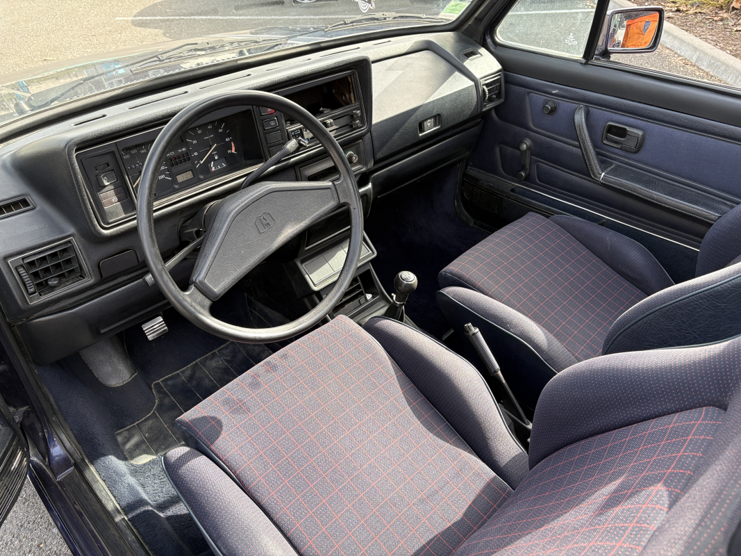 Volkswagen Golf — 11
