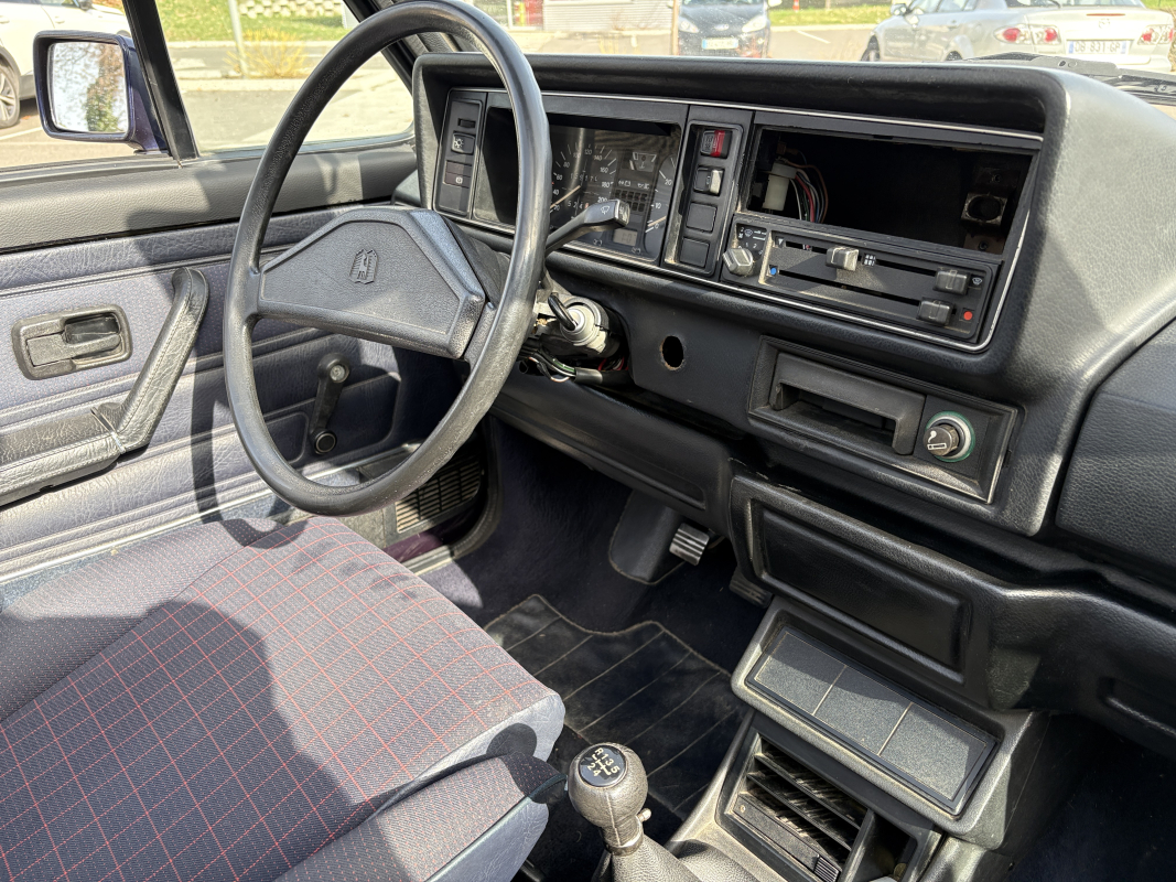 Volkswagen Golf — 13