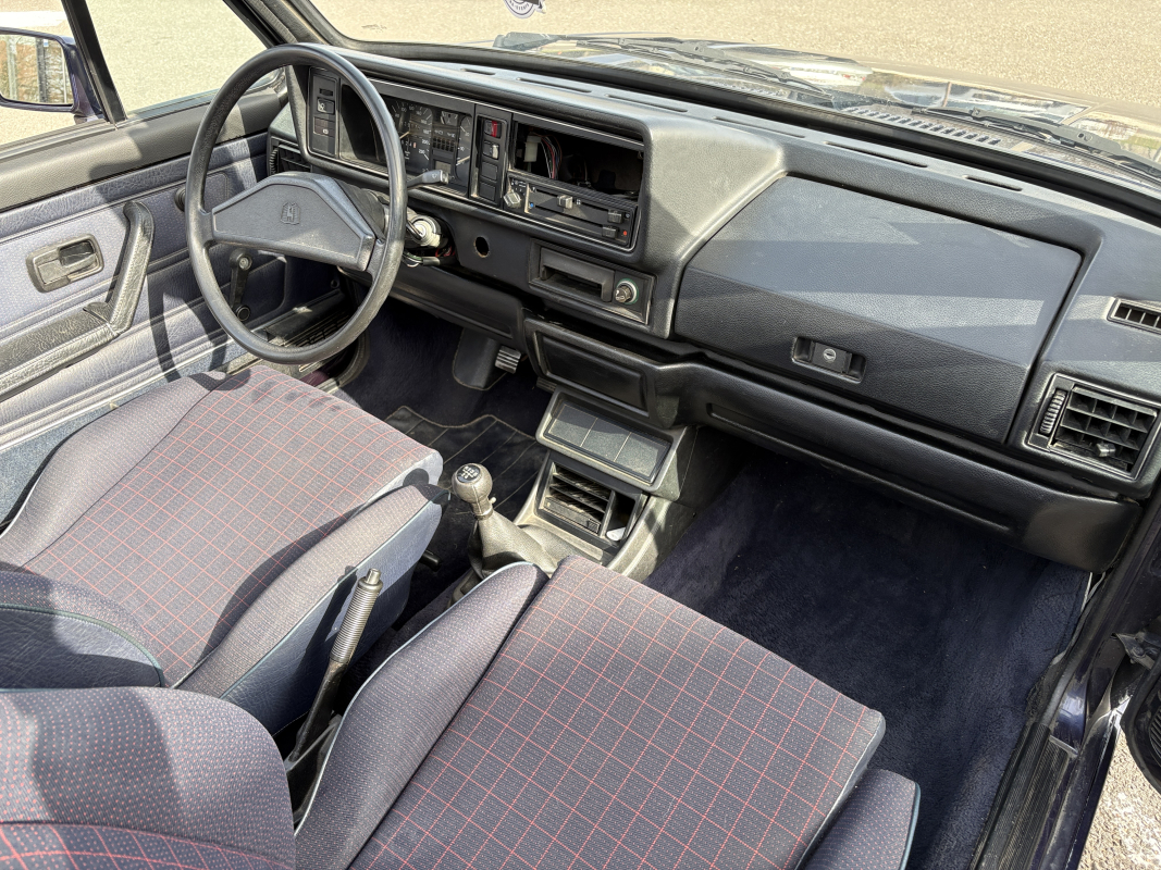 Volkswagen Golf — 14