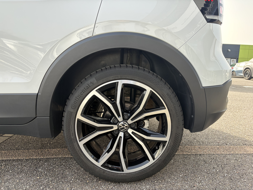 Volkswagen T-Cross — 33