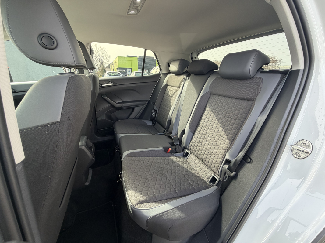 Volkswagen T-Cross — 13