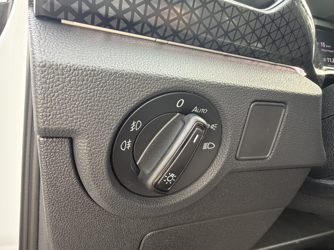 Volkswagen T-Cross — 25