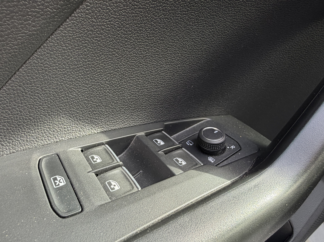 Volkswagen T-Cross — 21