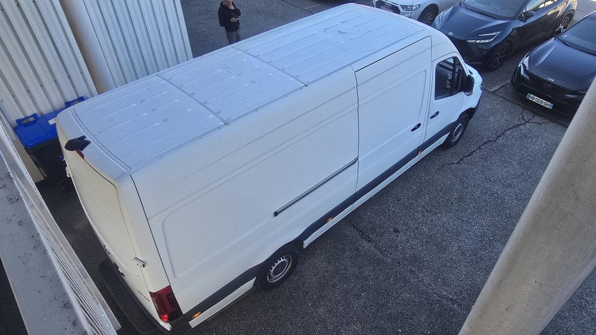 Mercedes Sprinter — 22