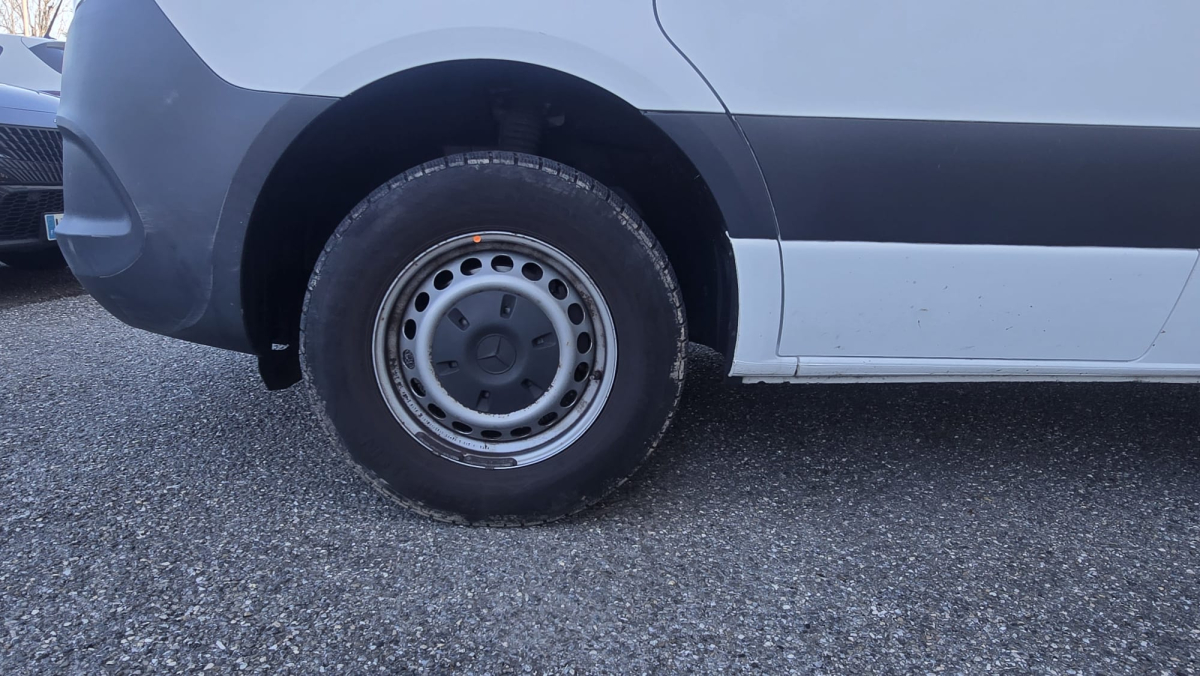 Mercedes Sprinter — 28