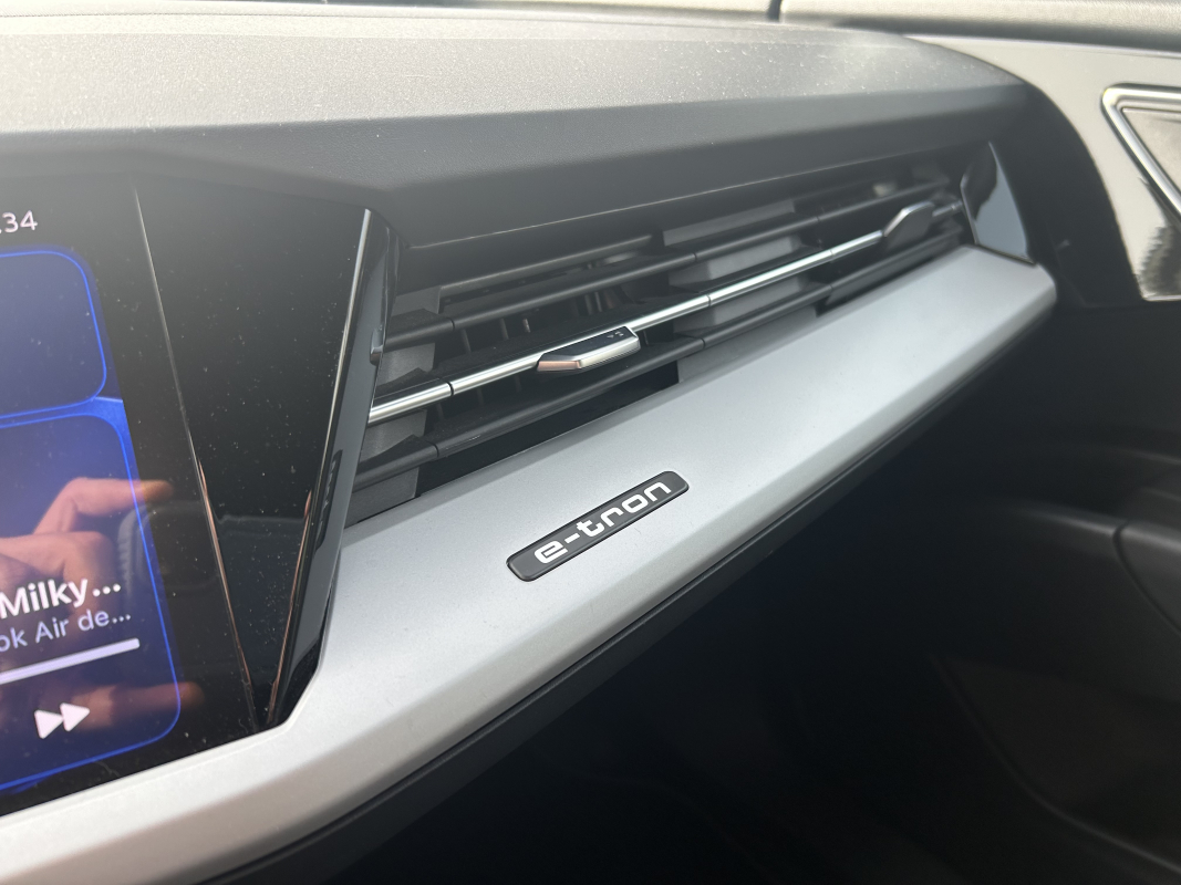 Audi Q4 — 28