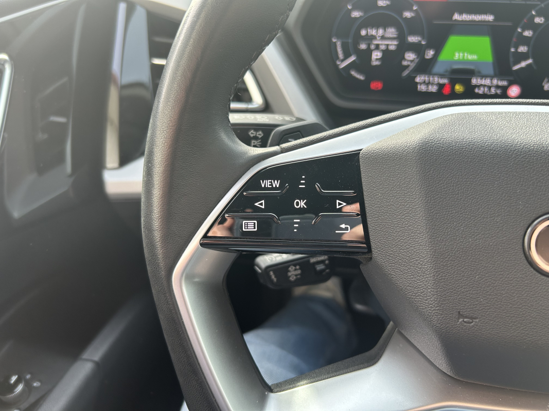Audi Q4 — 19