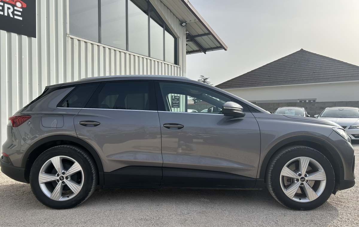 Audi Q4 — 5