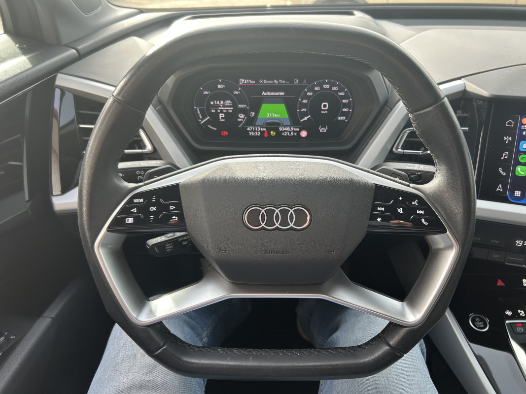 Audi Q4 — 17
