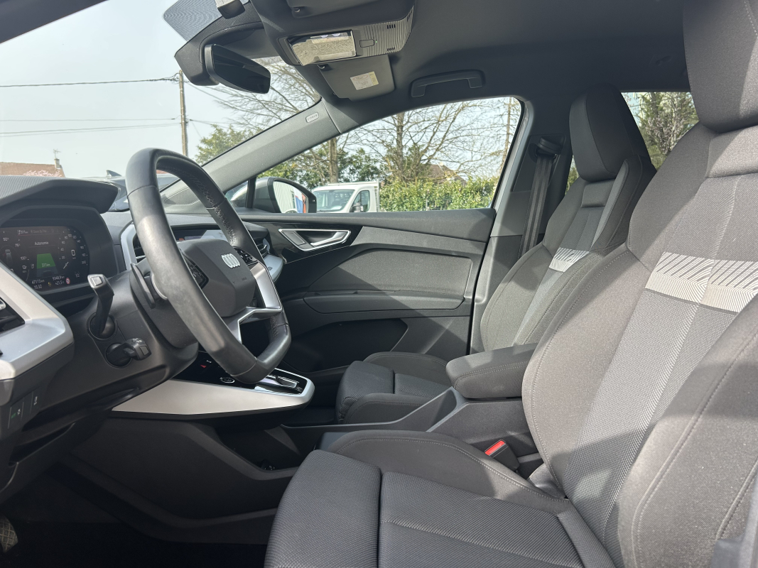 Audi Q4 — 15