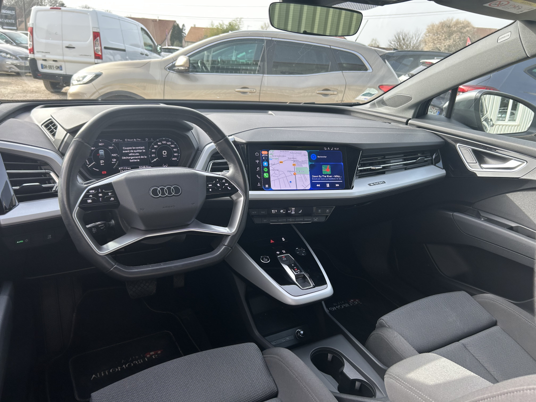 Audi Q4 — 16