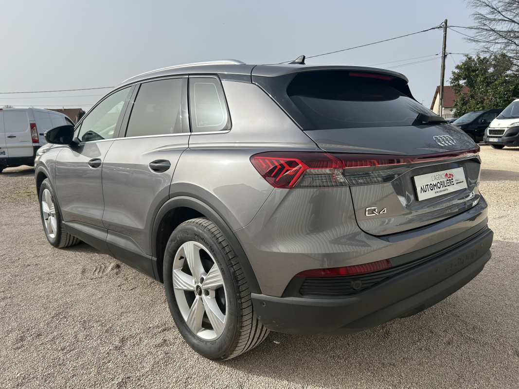 Audi Q4 — 6