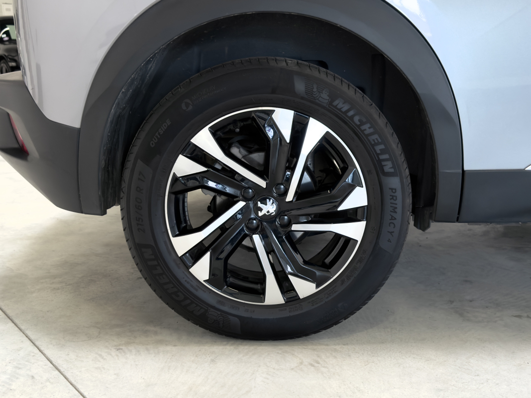 Peugeot 2008 — 32