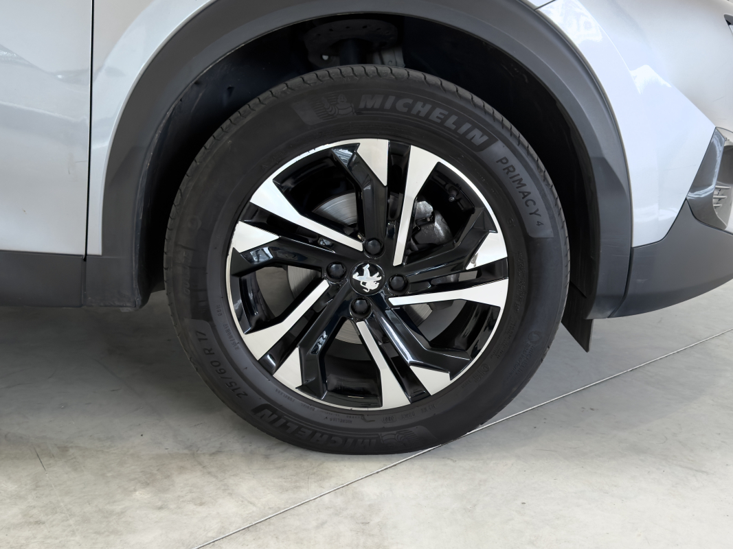 Peugeot 2008 — 9