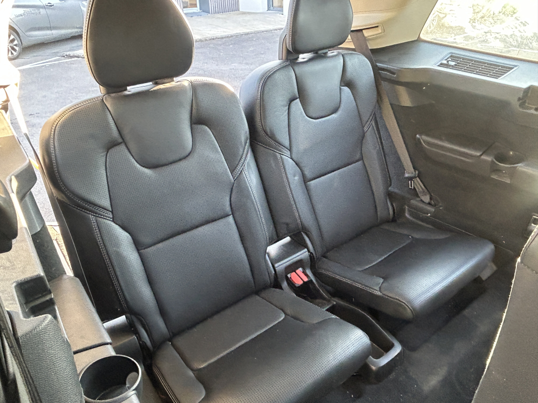 Volvo XC90 — 14