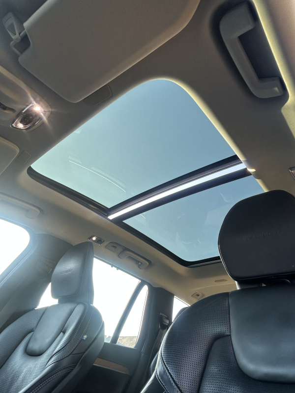 Volvo XC90 — 15