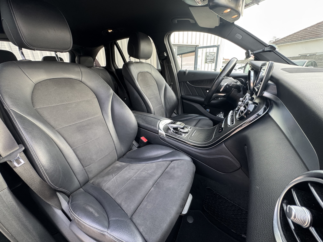 Mercedes GLC — 19