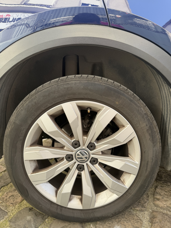 Volkswagen T-roc — 25