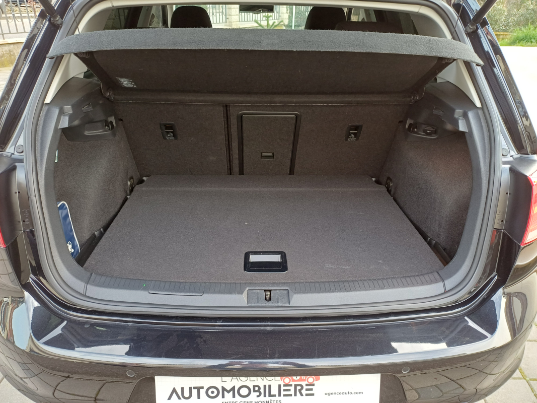 Volkswagen Golf — 23