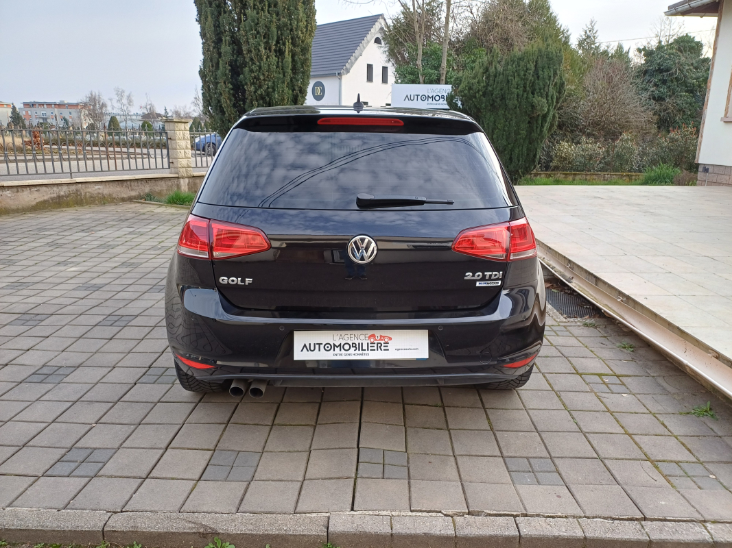 Volkswagen Golf — 4
