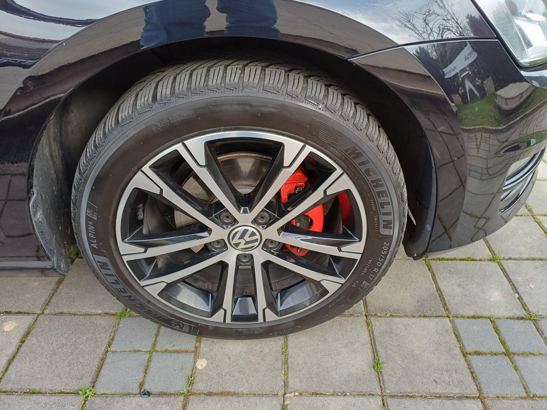 Volkswagen Golf — 26