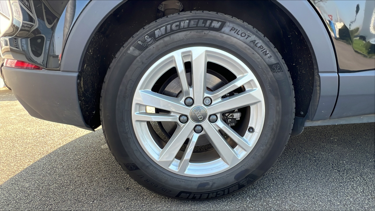 Audi Q3 — 37