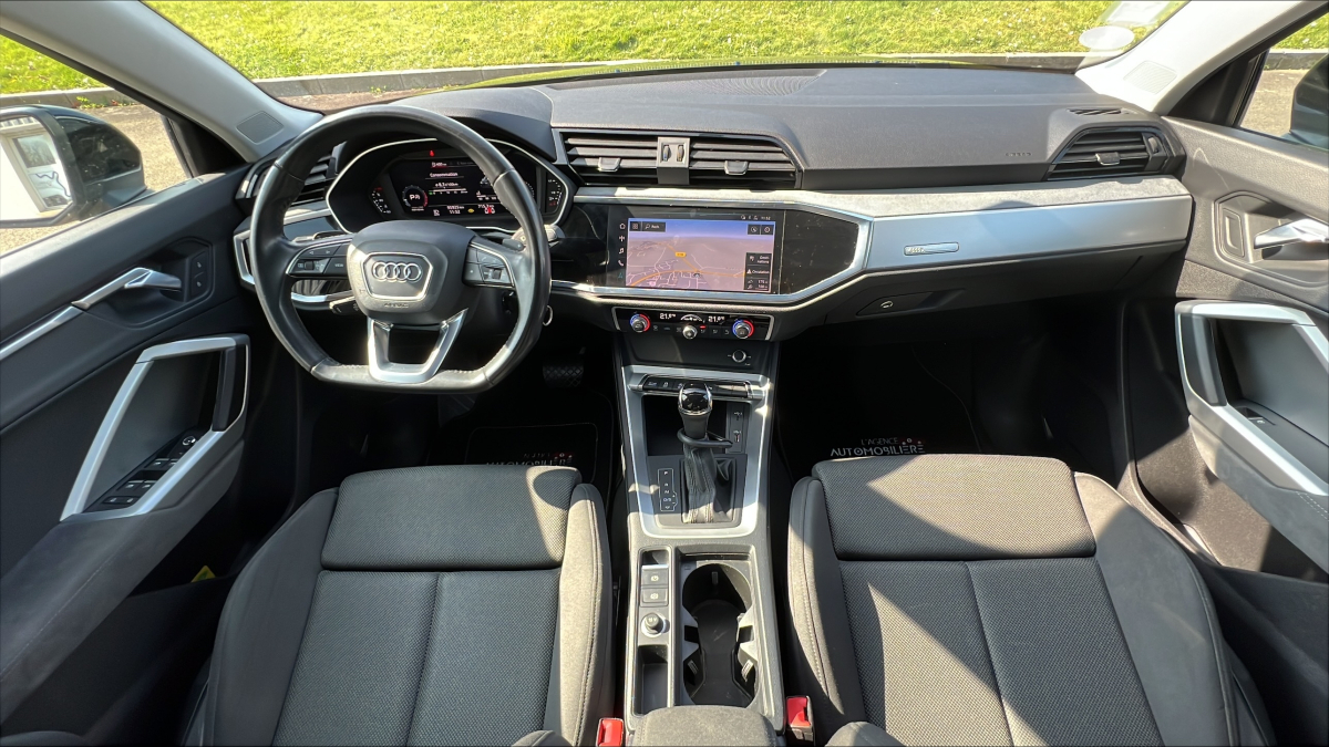 Audi Q3 — 16