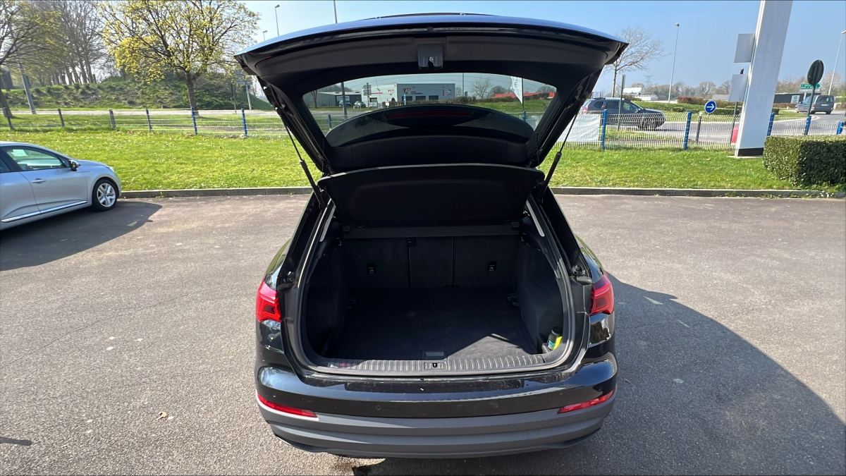 Audi Q3 — 26
