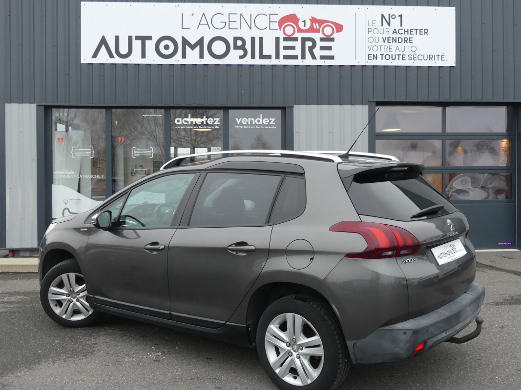 Peugeot 2008 — 3