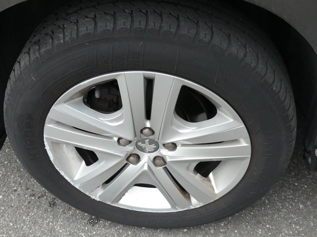 Peugeot 2008 — 20