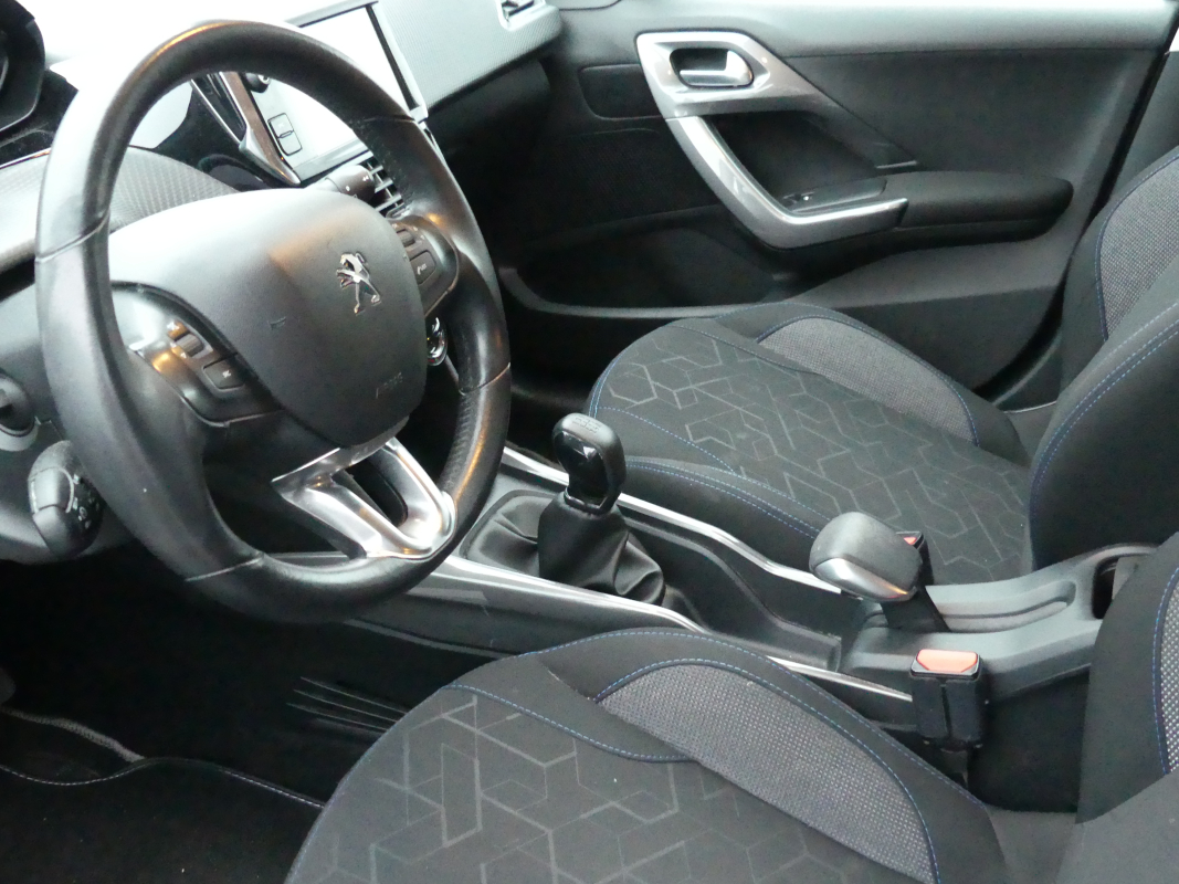 Peugeot 2008 — 9