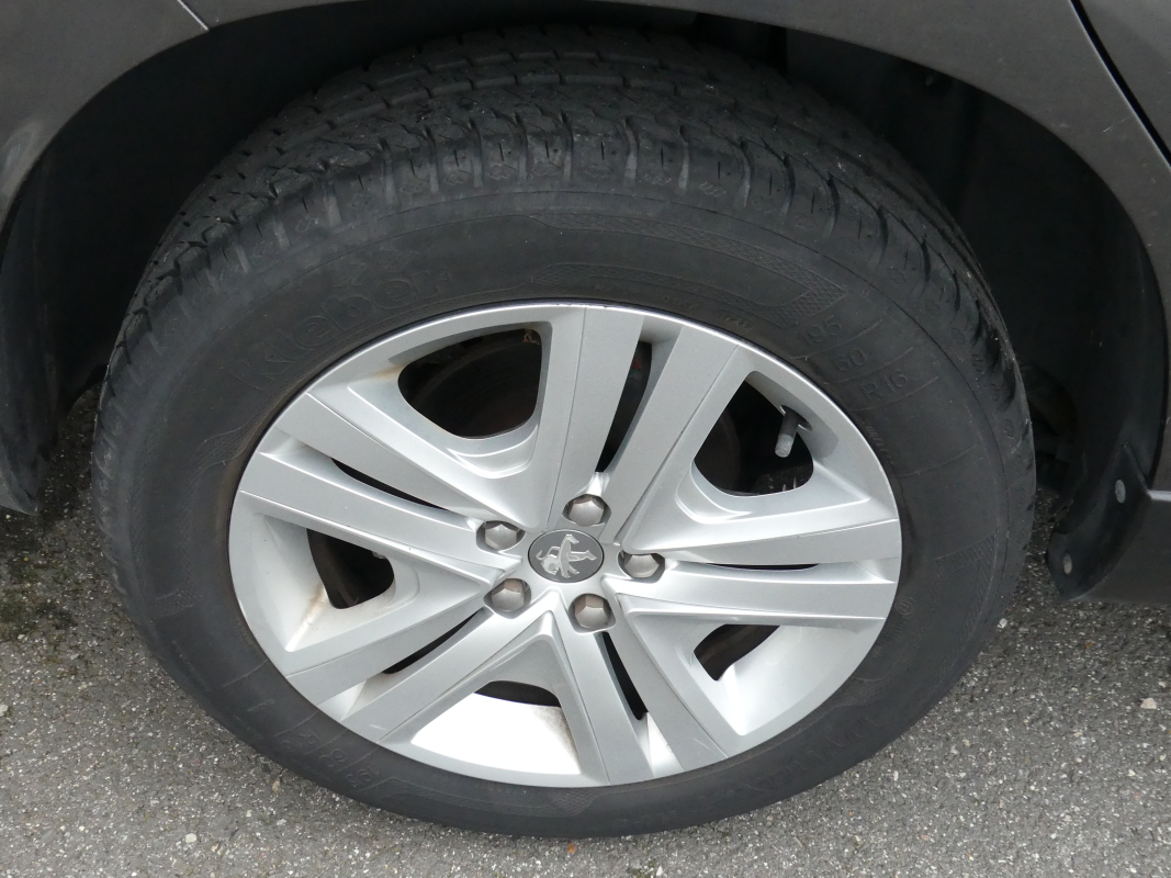 Peugeot 2008 — 22