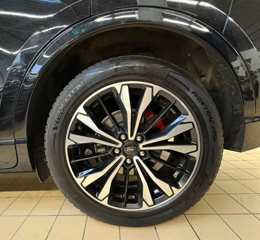 Ford Kuga — 28