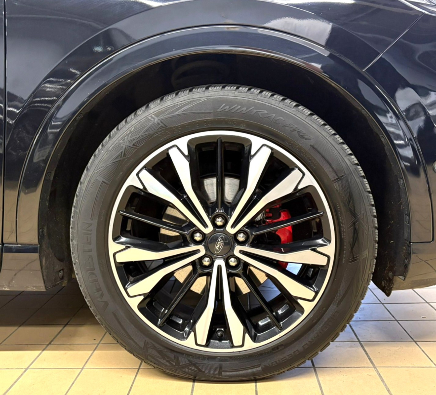 Ford Kuga — 29