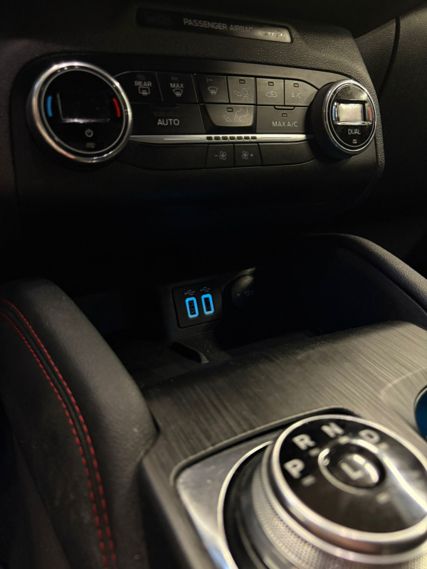 Ford Kuga — 18