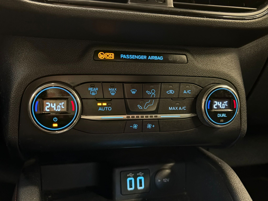 Ford Kuga — 17