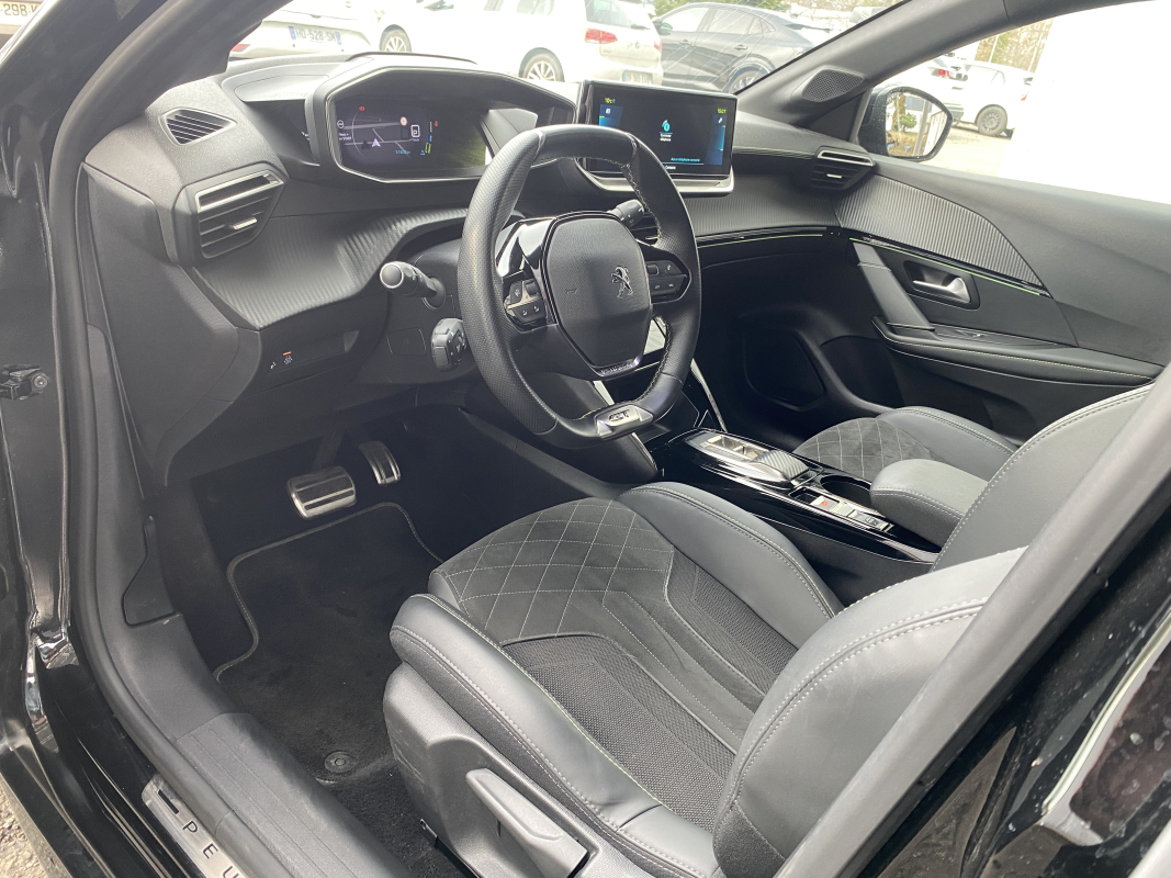 Peugeot e-208 — 15