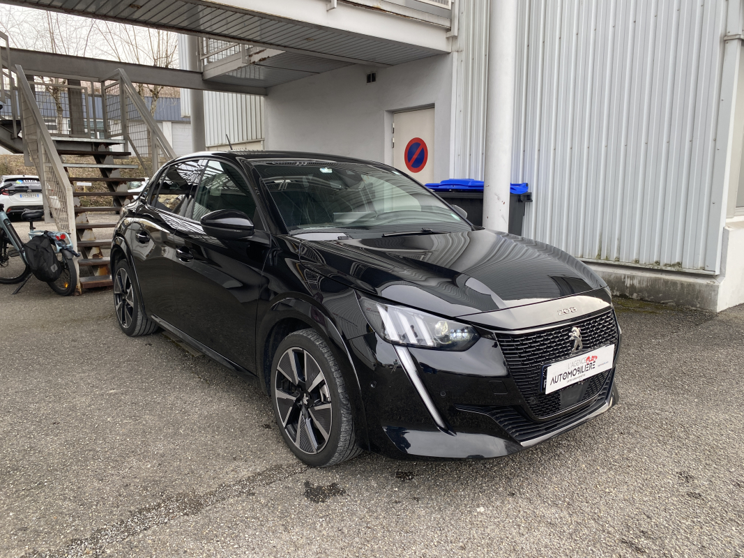 Peugeot e-208 — 3