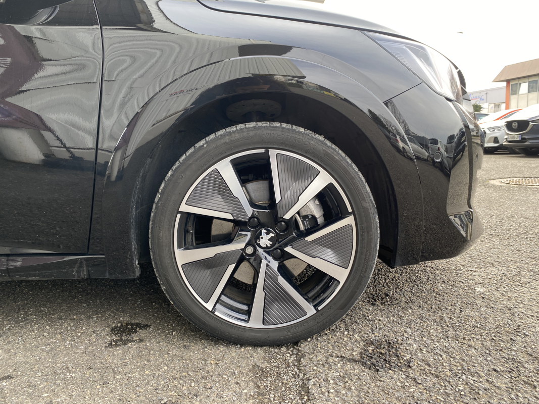 Peugeot e-208 — 26