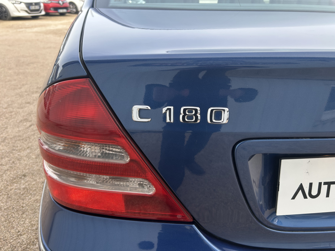 Mercedes Classe C — 33