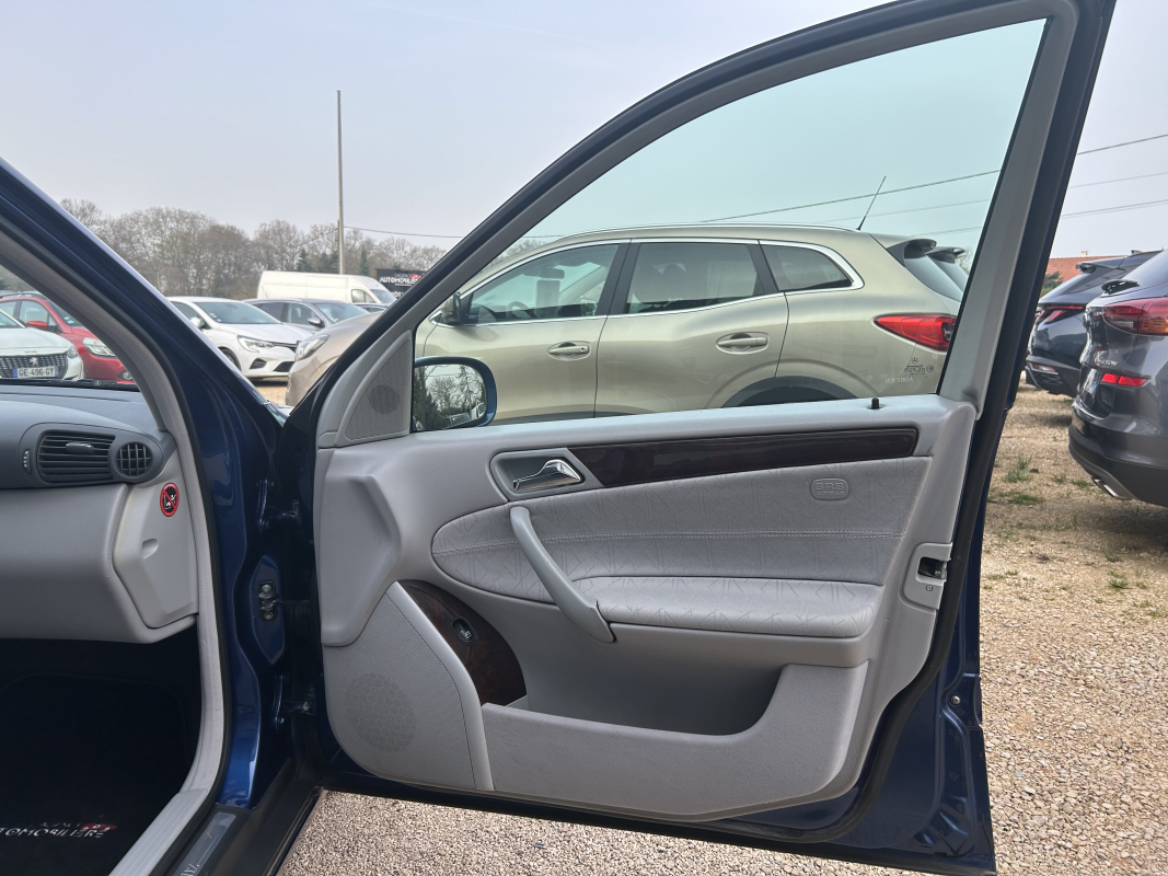 Mercedes Classe C — 23