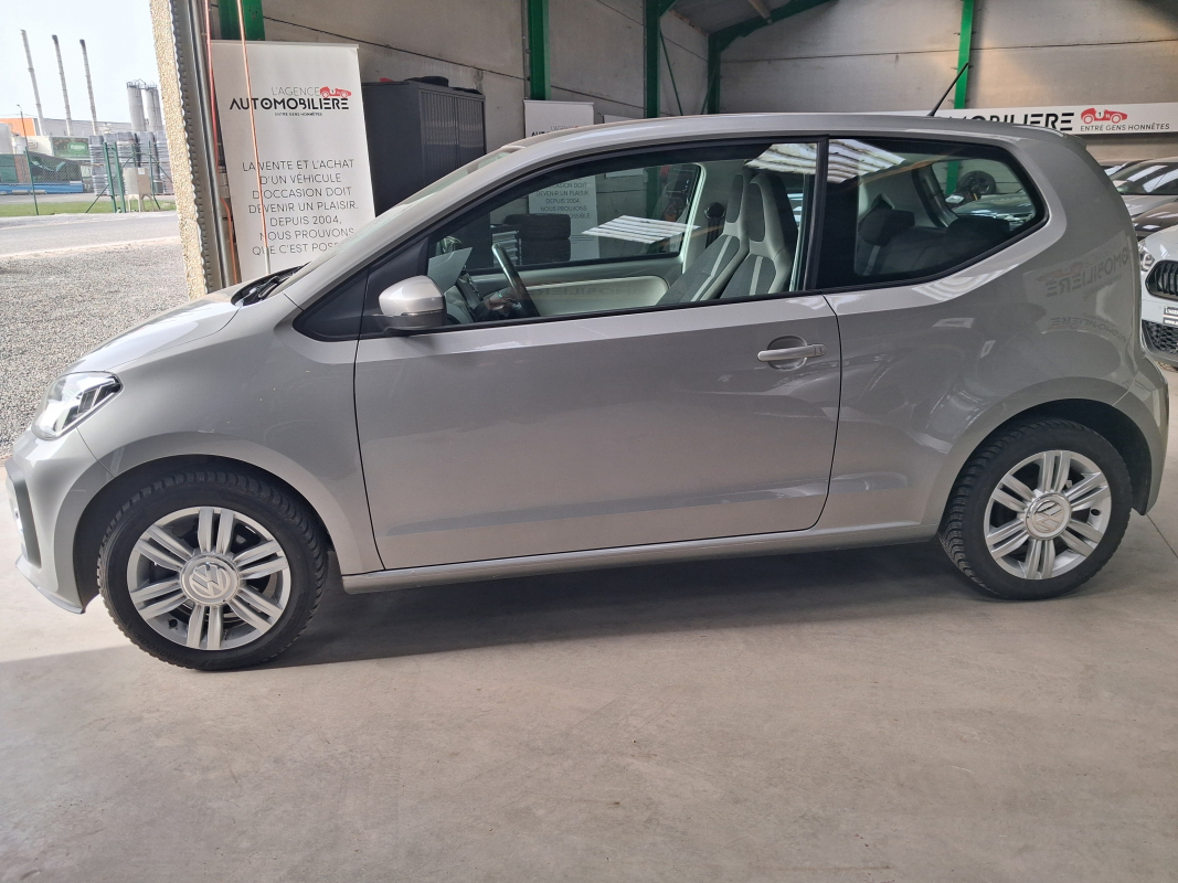 Volkswagen UP — 14