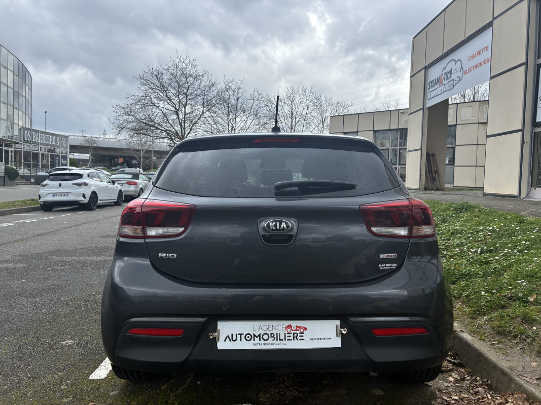 Kia Rio — 4