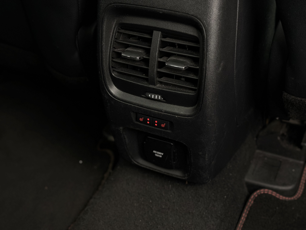 Ford Kuga — 14