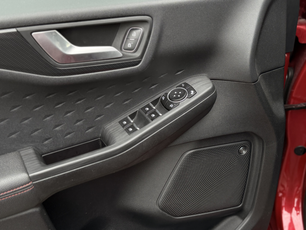 Ford Kuga — 8